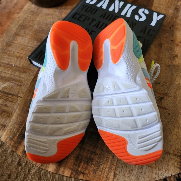 Boys Nike Huarache E.D.G.E sz 3 - Picture 3 of 4